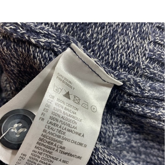 Hoodie sweater in great condition - Picture 3 of 3